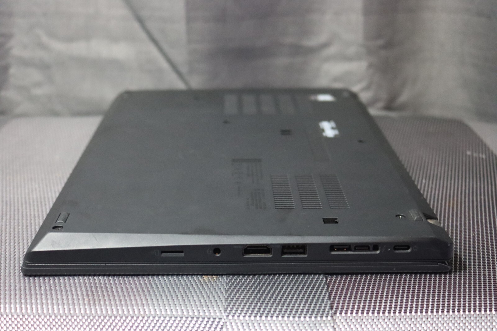 Lenovo Thinkpad T490 14 in (SSD,Intel Core i5 8th Gen.)