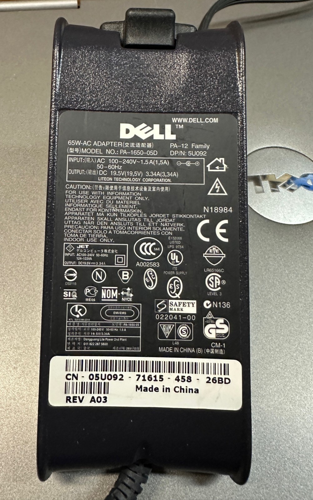 Dell Latitude D505 1.4GHZ 512MB RAM 40GB HDD WINDOWS XP PRO AC ADAPTER CDRW WIFI