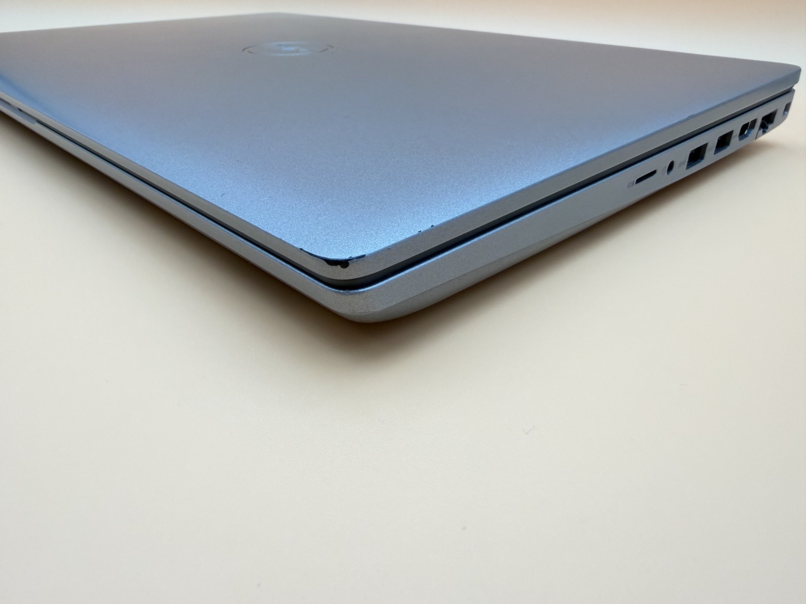 Dell Precision 3581 Mobile Workstation (15.6″)
