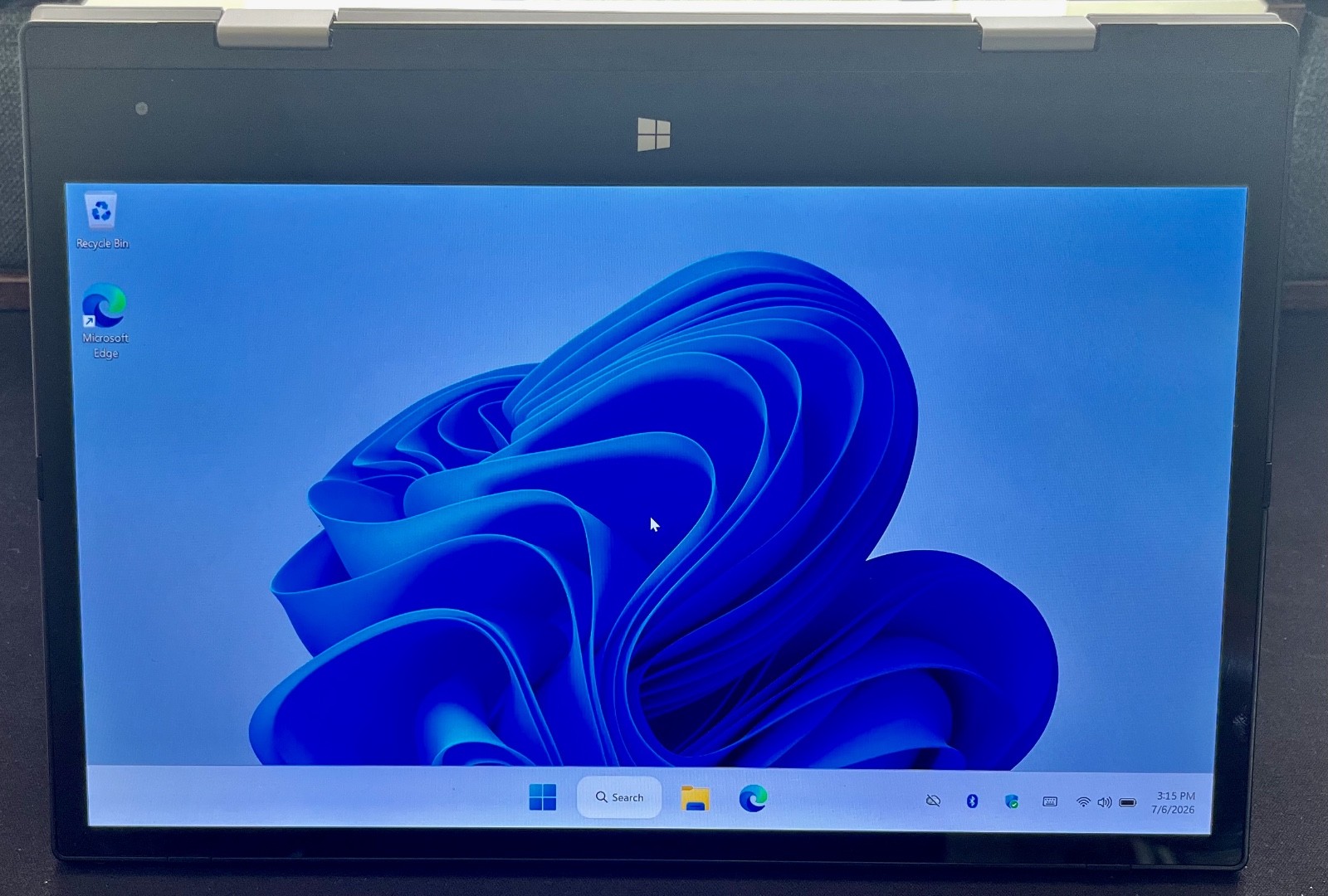 BMAX Y11. 11”. 1.10GHz Intel N4120 Quad-Core.256GB SSD.8GB.Windows 11 Pro (25H2)