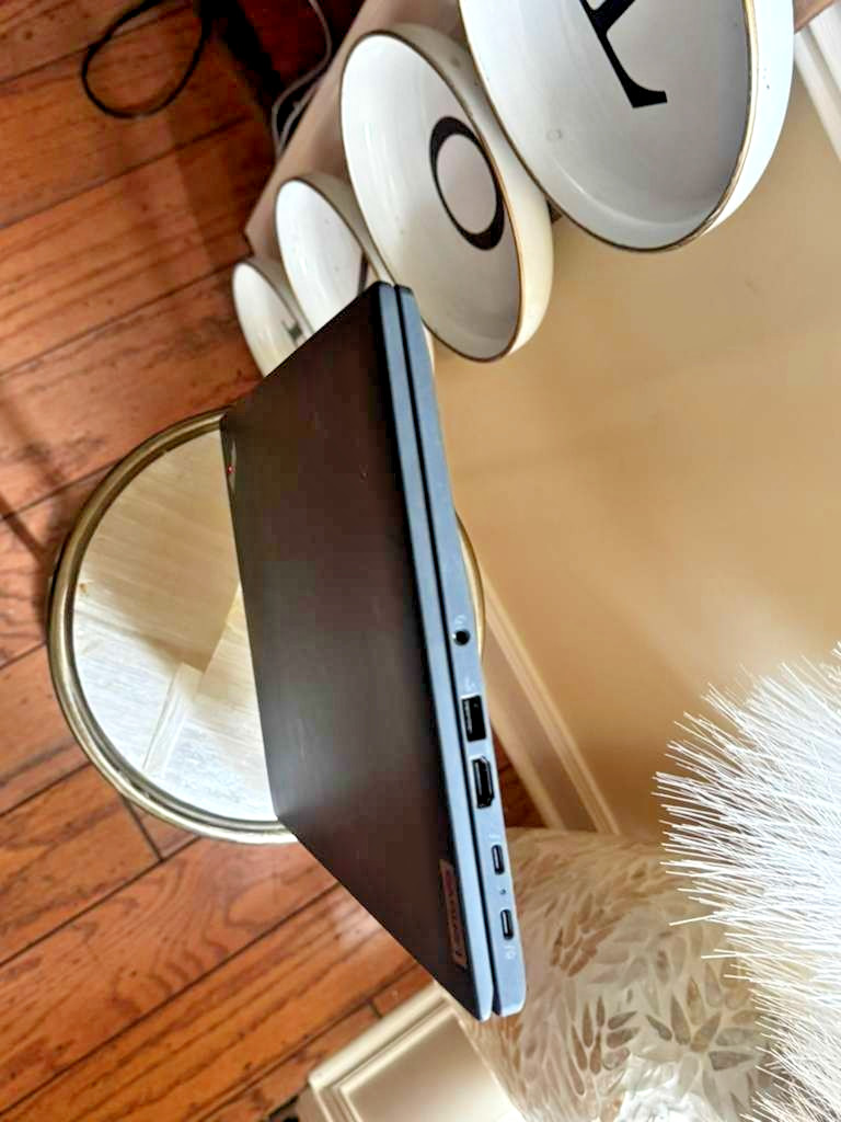 Lenovo ThinkPad T14s Gen 3 i5-i5-1245U -16GB RAM–Full Microsoft office