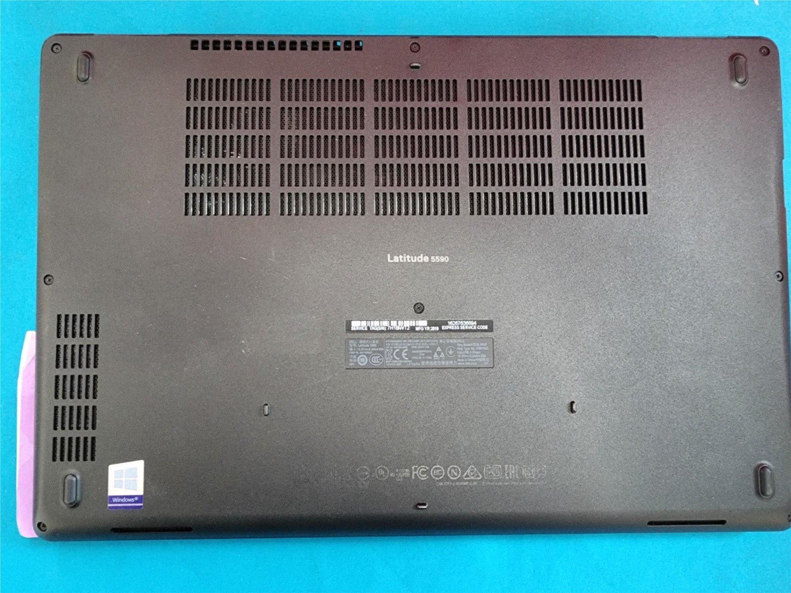 Dell Latitude 5590 i5-8350U 8GB RAM 128GB SSD FingerPrint Webcam Win11Pro 207560