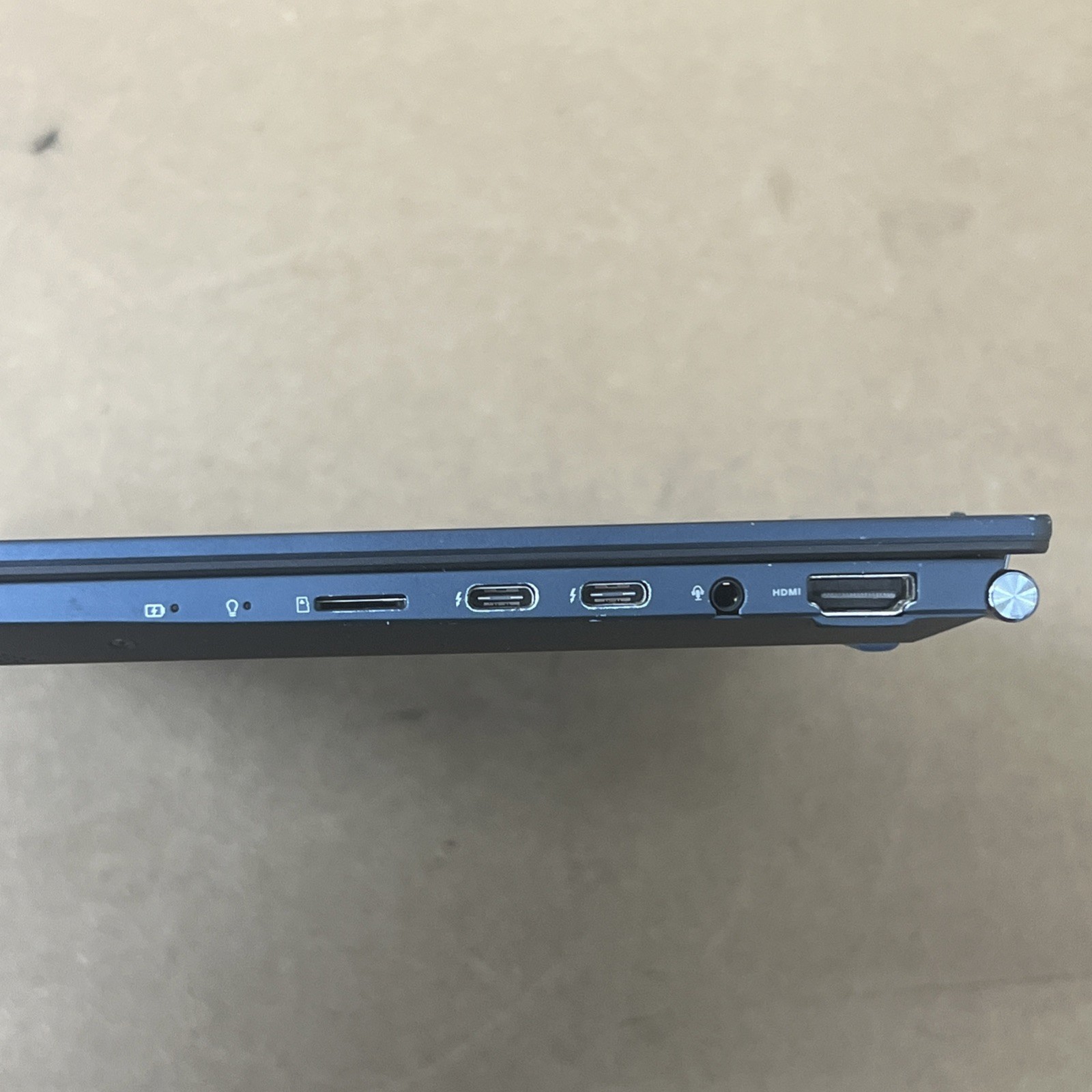 Asus ZenBook Pro OLED i5-1240P 8GB RAM 256GB SSD *READ DESC*