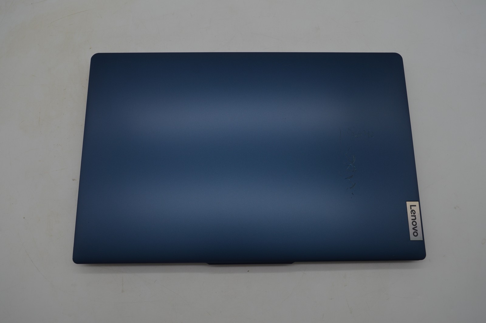 Lenovo IdeaPad Slim 3 15IRU8 Core i3-1315U 1.2GHz 8GB 256GB SSD PC1795889