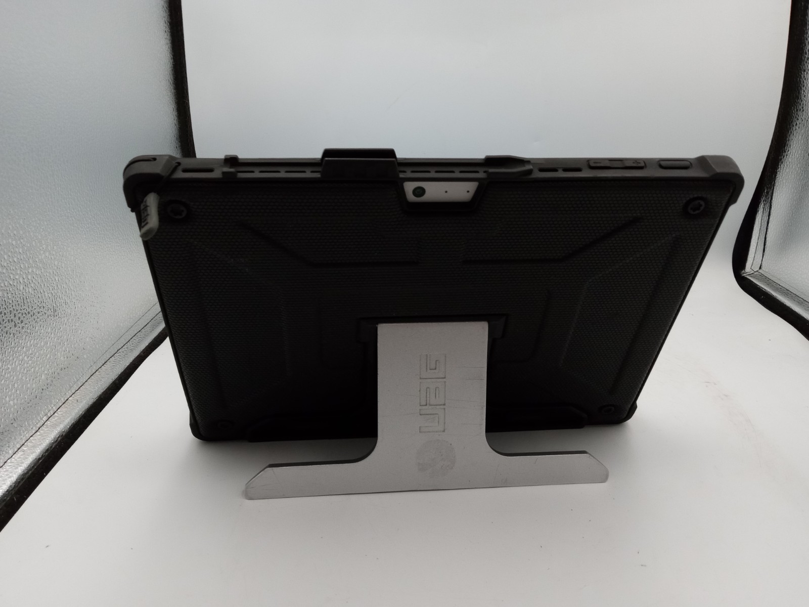 Microsoft Surface Pro 5 1796 12.3″ i7-7660U 16GB RAM 512GB SSD W11 with Case -RR