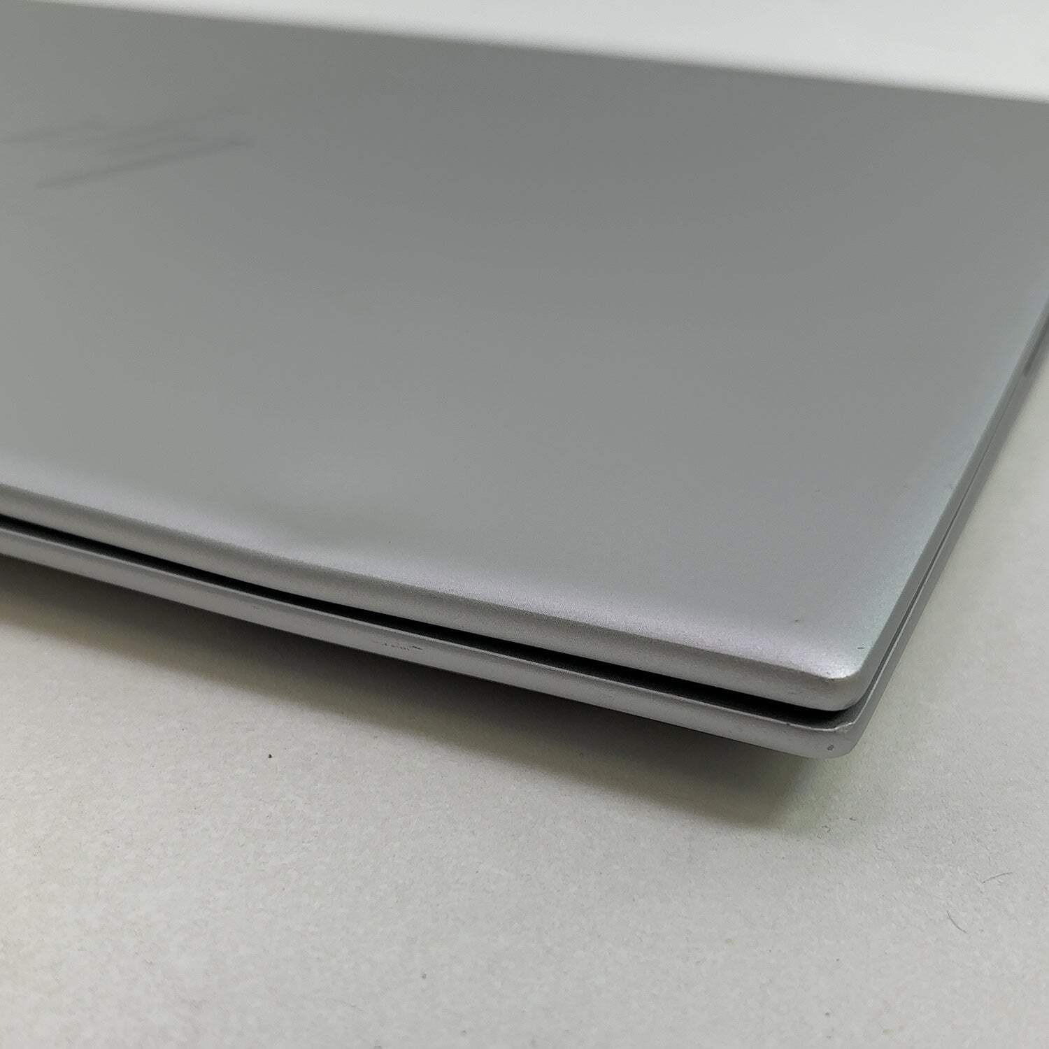 Broken HP Envy 16-H0003NR i7-12700H 2.3GHz 16GB RAM 1TB SSD Intel Arc A370M READ