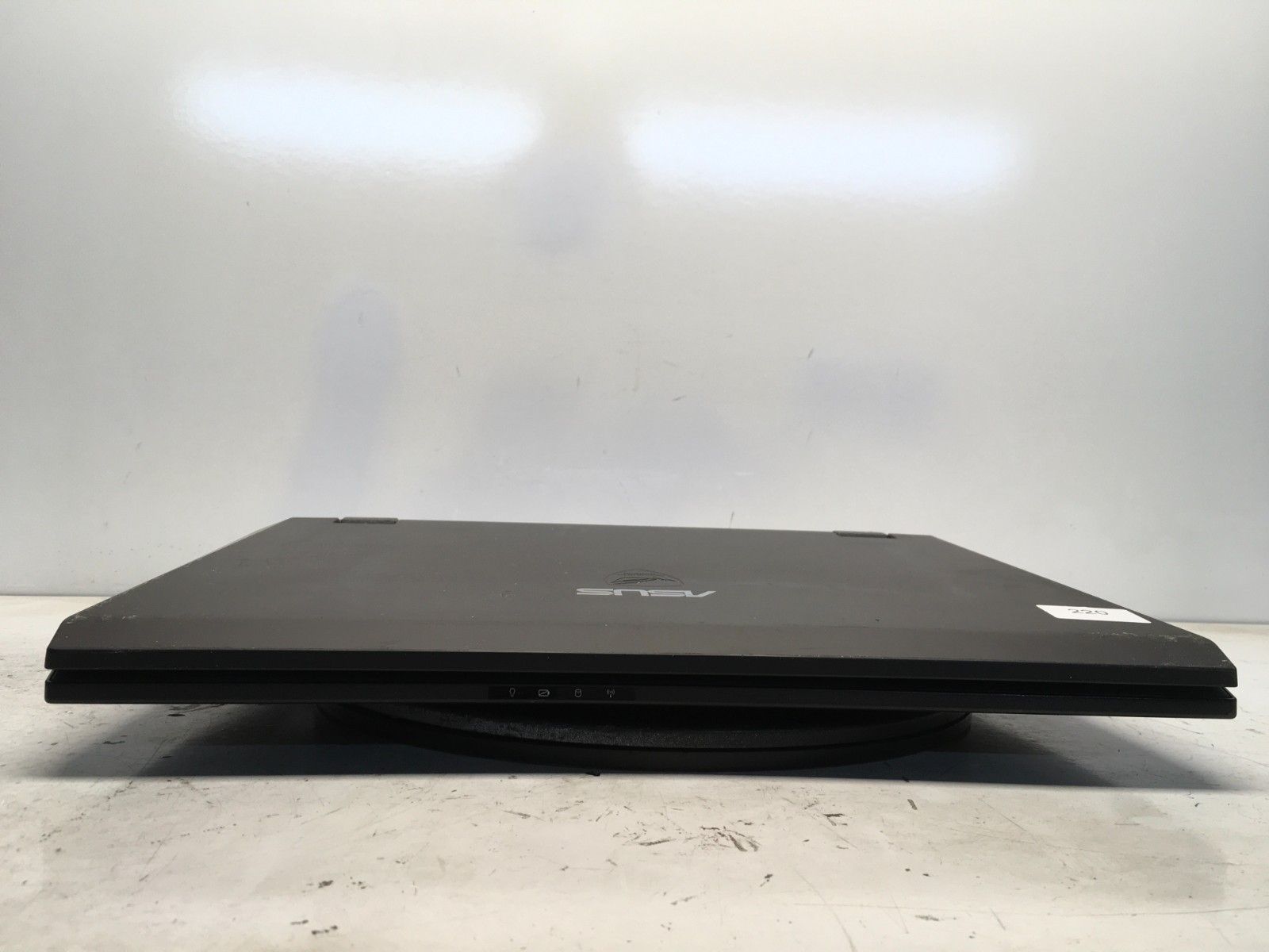 Asus G73SW-BST6 Intel i7-2630QM 2GHz 8 GB NO HDD – Geforce GTX460M