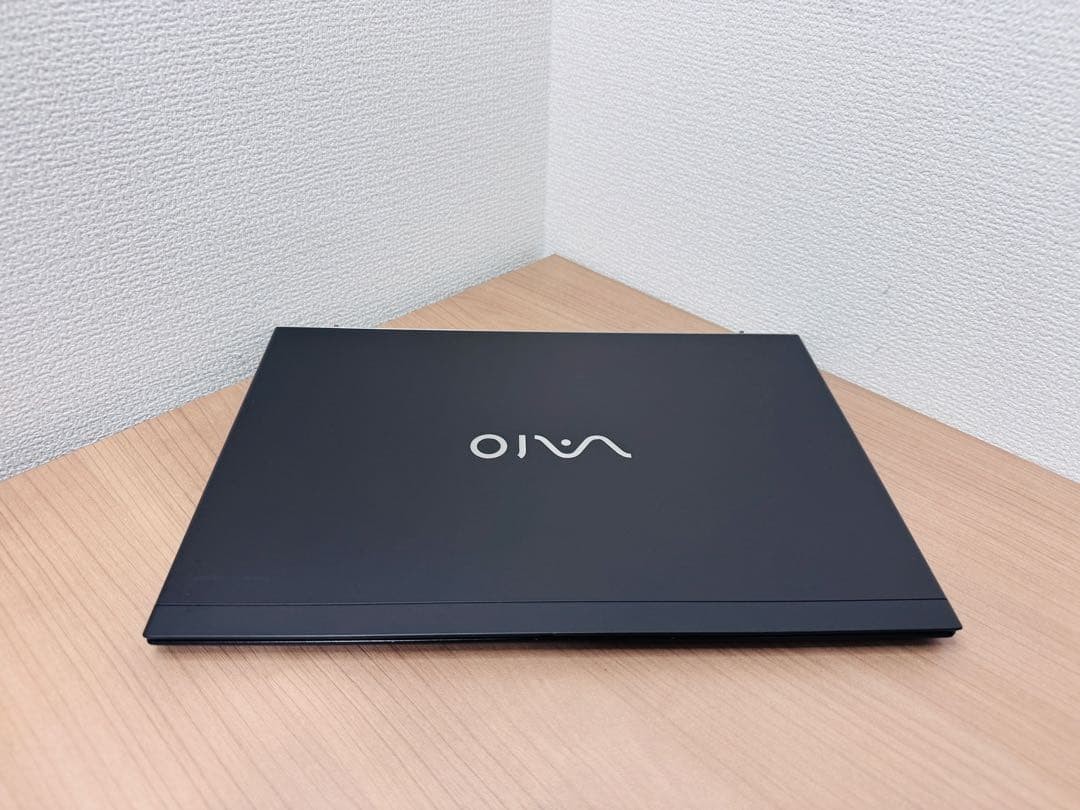 VAIO Pro PK VJPK22 i5-1235U Iris Xe 16GB 256GB 14″ FHD Win 11 Ultra-Lightweight