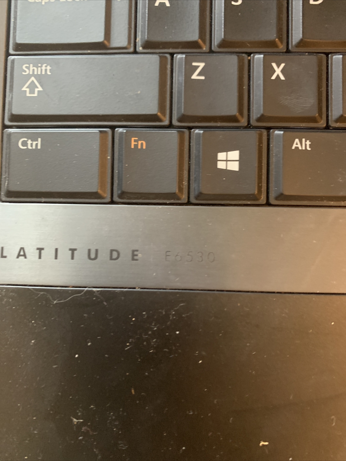 Dell Latitude E6530 15.6 inch(500GB, Intel Core i5 3rd Gen., 2.50 GHz, 4GB)