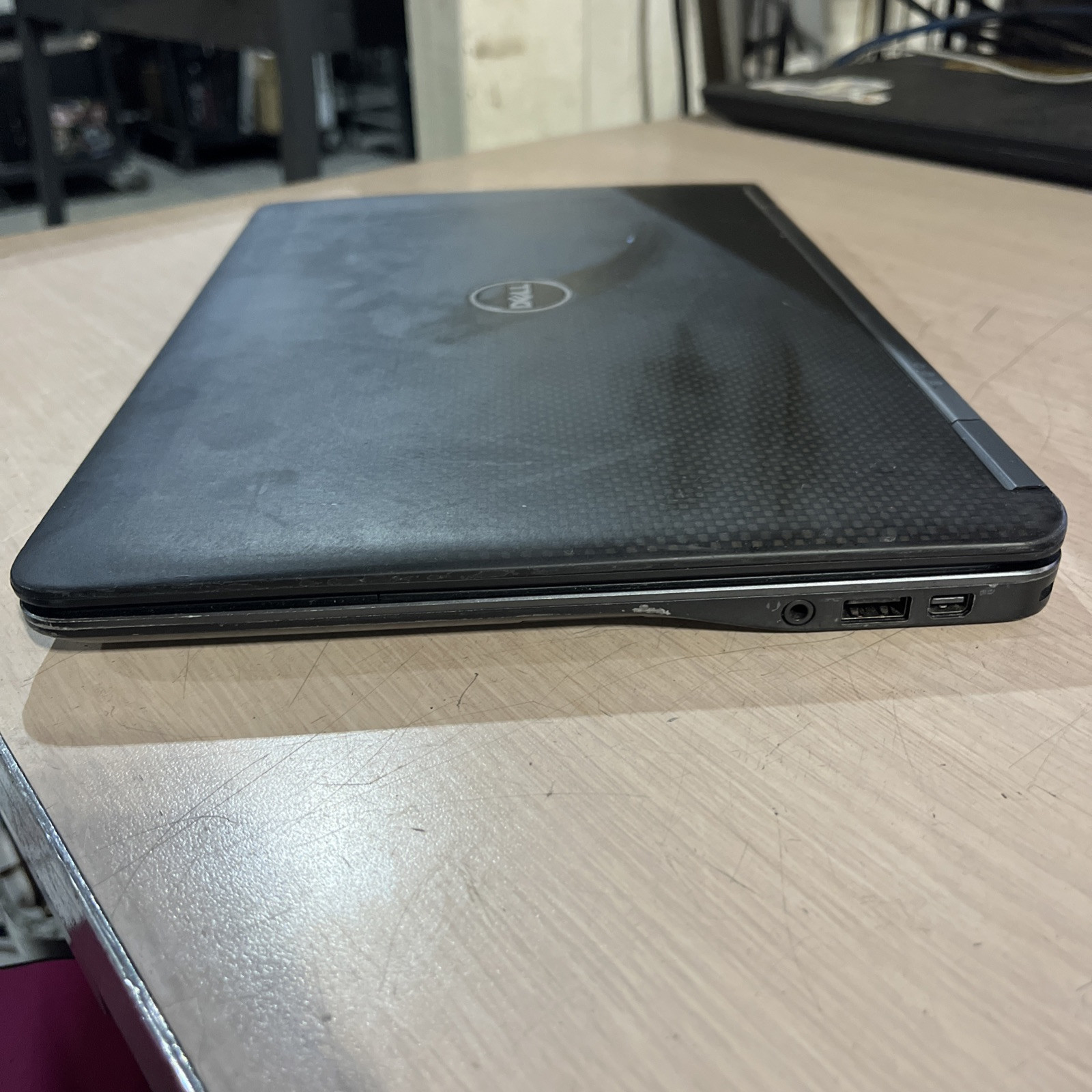 DELL LATITUDE E7240 INTEL CORE I7-4600U 2.10GHZ 8GB RAM NO HD ,