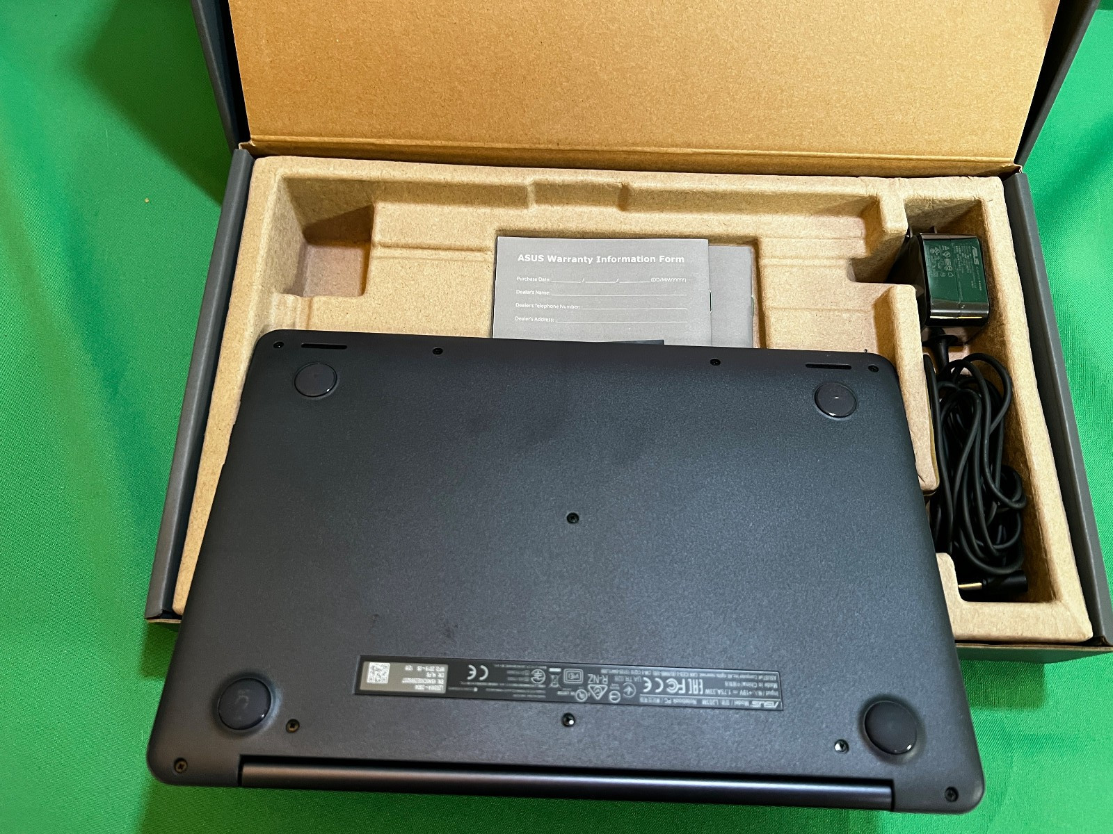ASUS L203M Notebook 90NB0J02 11.6″ Laptop Celeron N4000 4GB 64GB