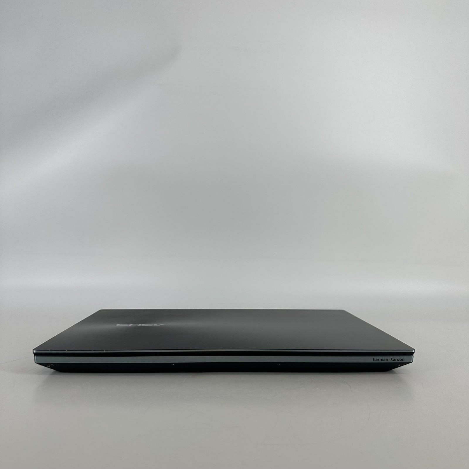 Asus Zenbook Pro Duo 15 4K TOUCH i7-9750H 2.60GHz 32GB 1TB SSD RTX 2060 Good
