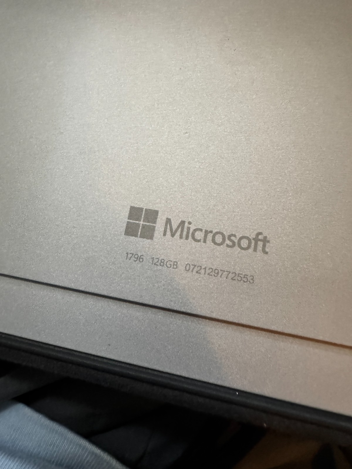 Microsoft Surface Pro m3-7Y30, 4GB RAM, 120GB SSD, Win11 PRO #6391