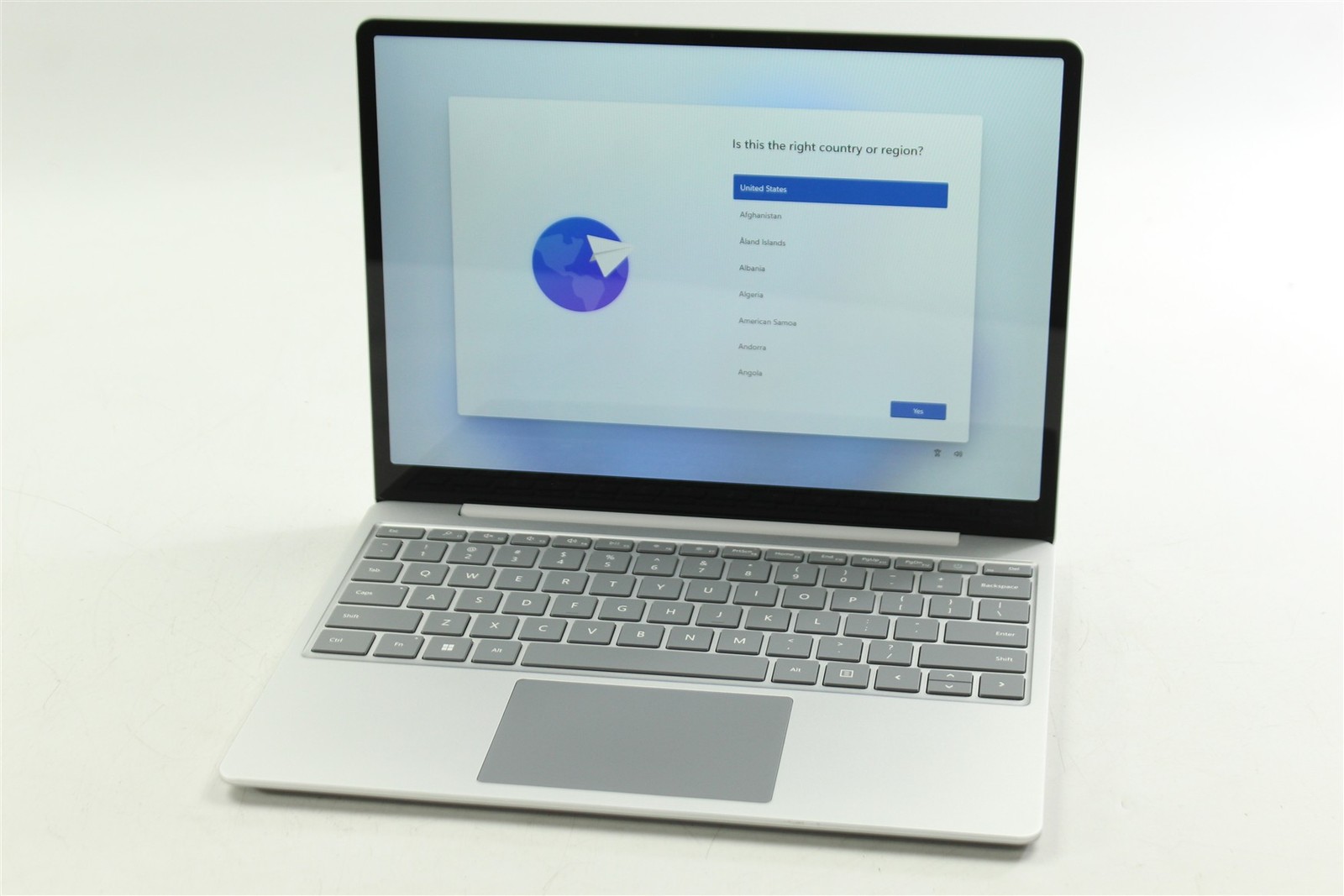 Microsoft Surface Laptop Go 2 2013 12.4″ i5-1135G7 256GB SSD 16GB RAM W11H
