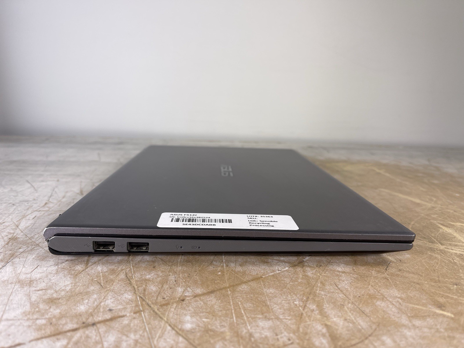 ASUS VIVOBOOK F512J i3-1005G1 @ 1.20 GHz, 8GB RAM, NO HDD/OS – (FOR PARTS)