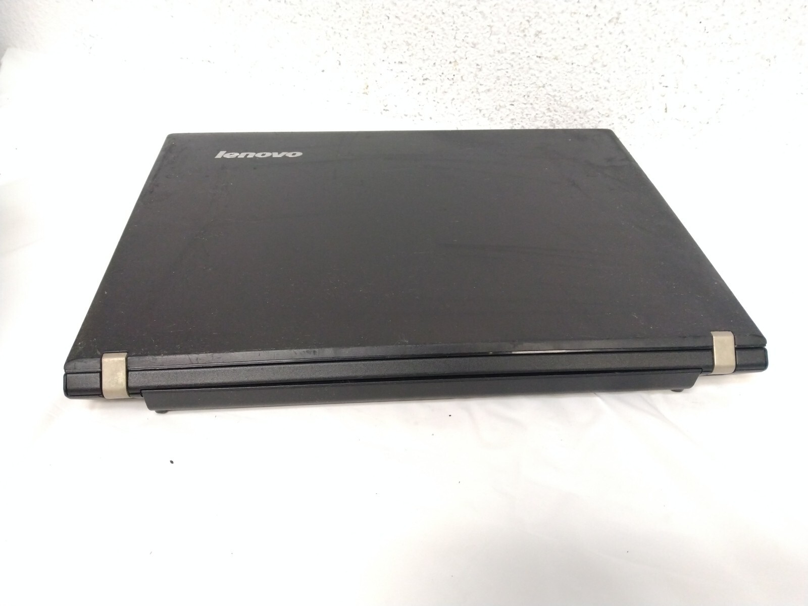 Lenovo Thinkpad Edge E40 14″ Intel Core i7-4510U 2GHz 8GB Ram 1TB HD Win10 8500M