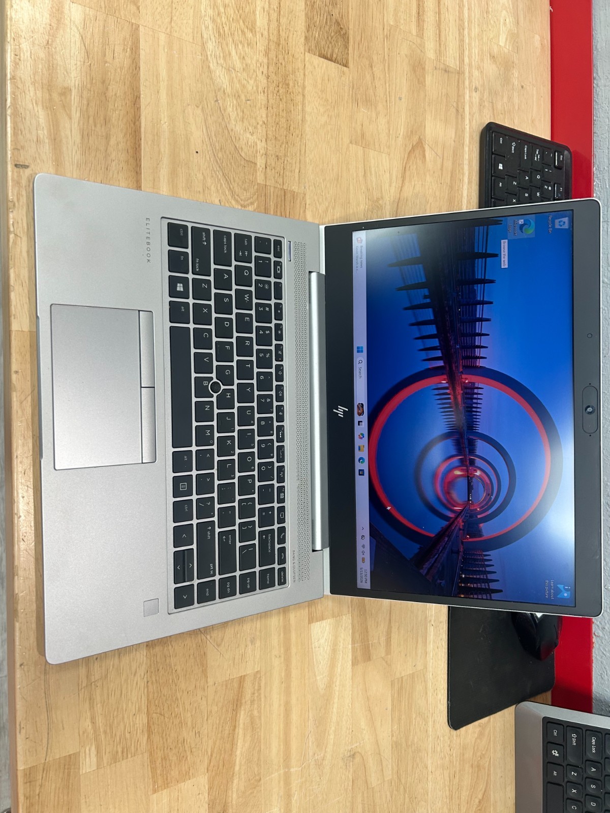 HP ELITEBOOK 745 G5 14″ AMD Ryzen 5 2500U 3.00GHz 16GB RAM 256GB NVMe