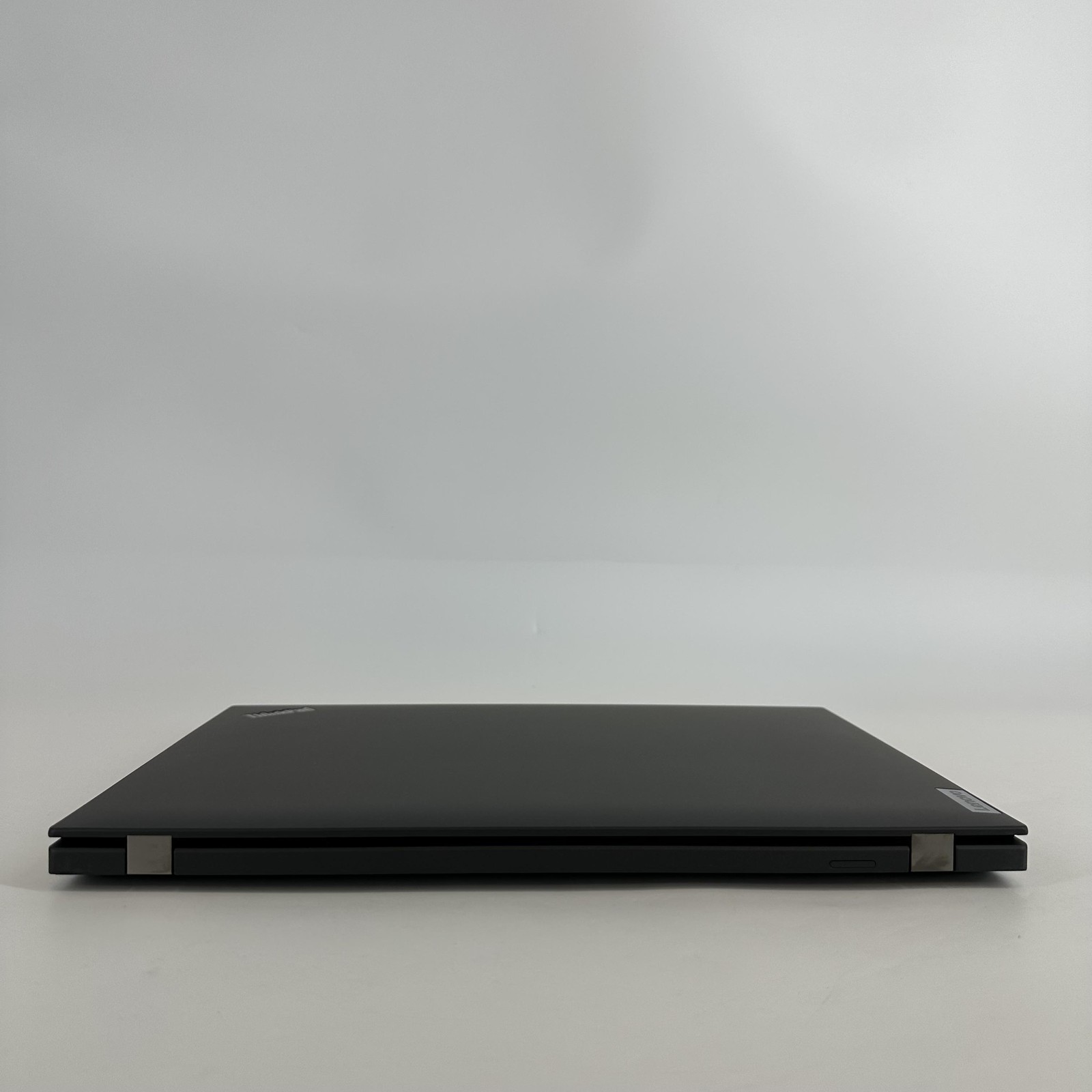 Lenovo ThinkPad T16 Gen 2 FHD+ TOUCH 3.3 GHz Ryzen 7 PRO 7840U 16GB 512GB SSD