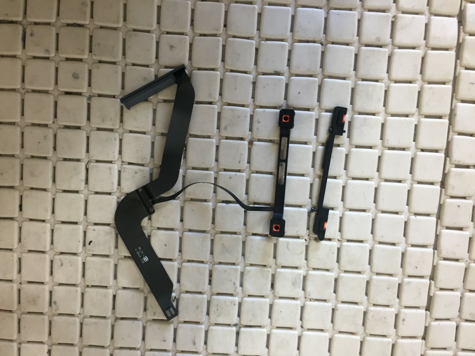 Apple Macbook Pro 13 ” A1278, A Half 2012 Caddi Connector SATA