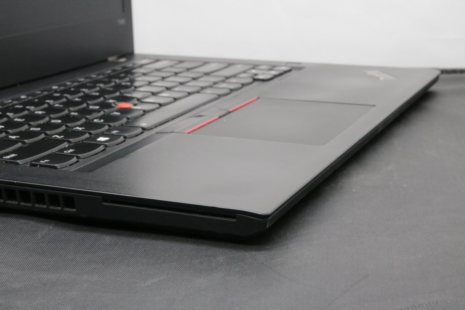 Lenovo ThinkPad T480 – i7-8650U – 8GB, No SSD/Windows, No 2nd Battery – Lot of 2