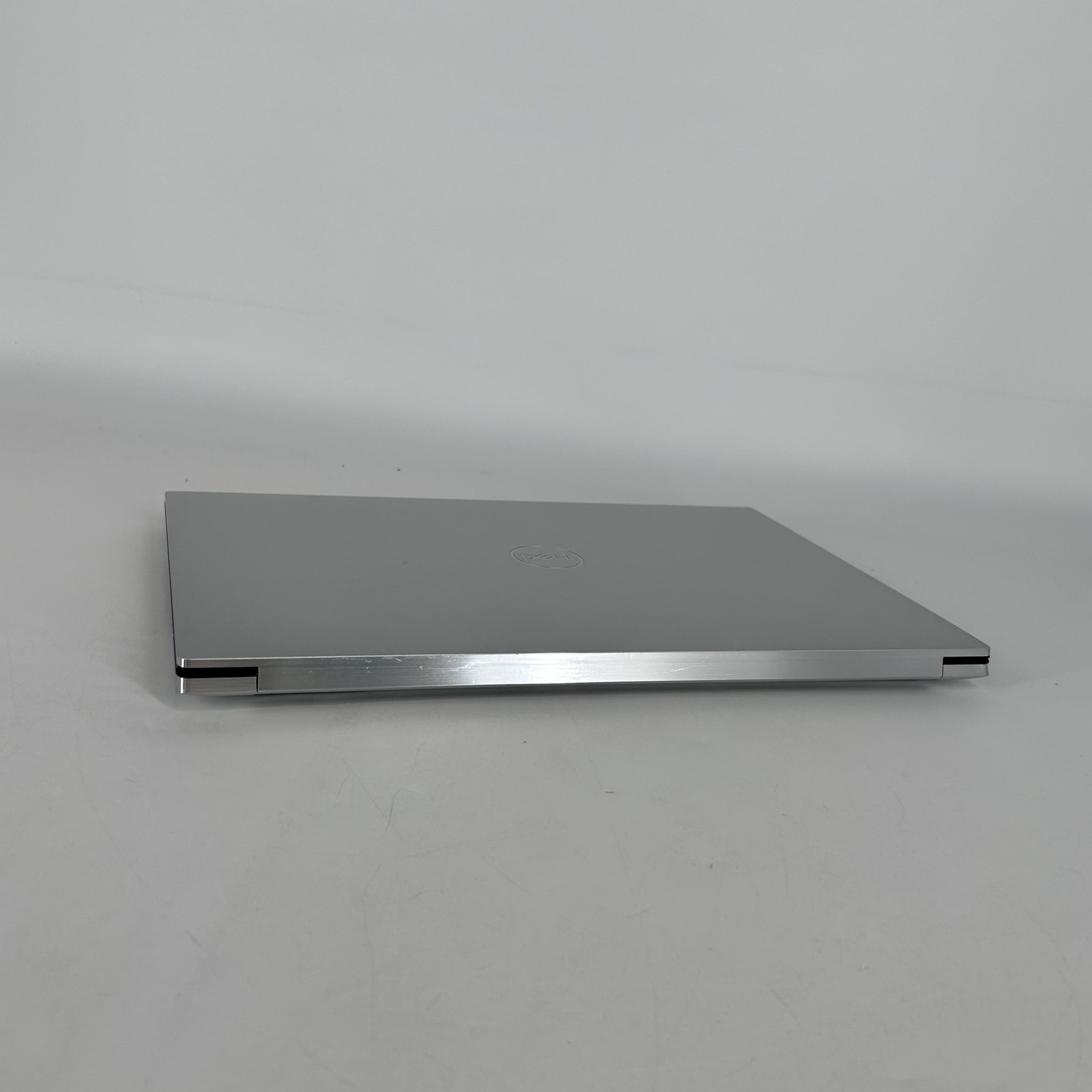 Dell XPS 15 9520 FHD+ 2.3 GHz i7-12700H 16GB 512GB SSD NVIDIA RTX 3050 Good
