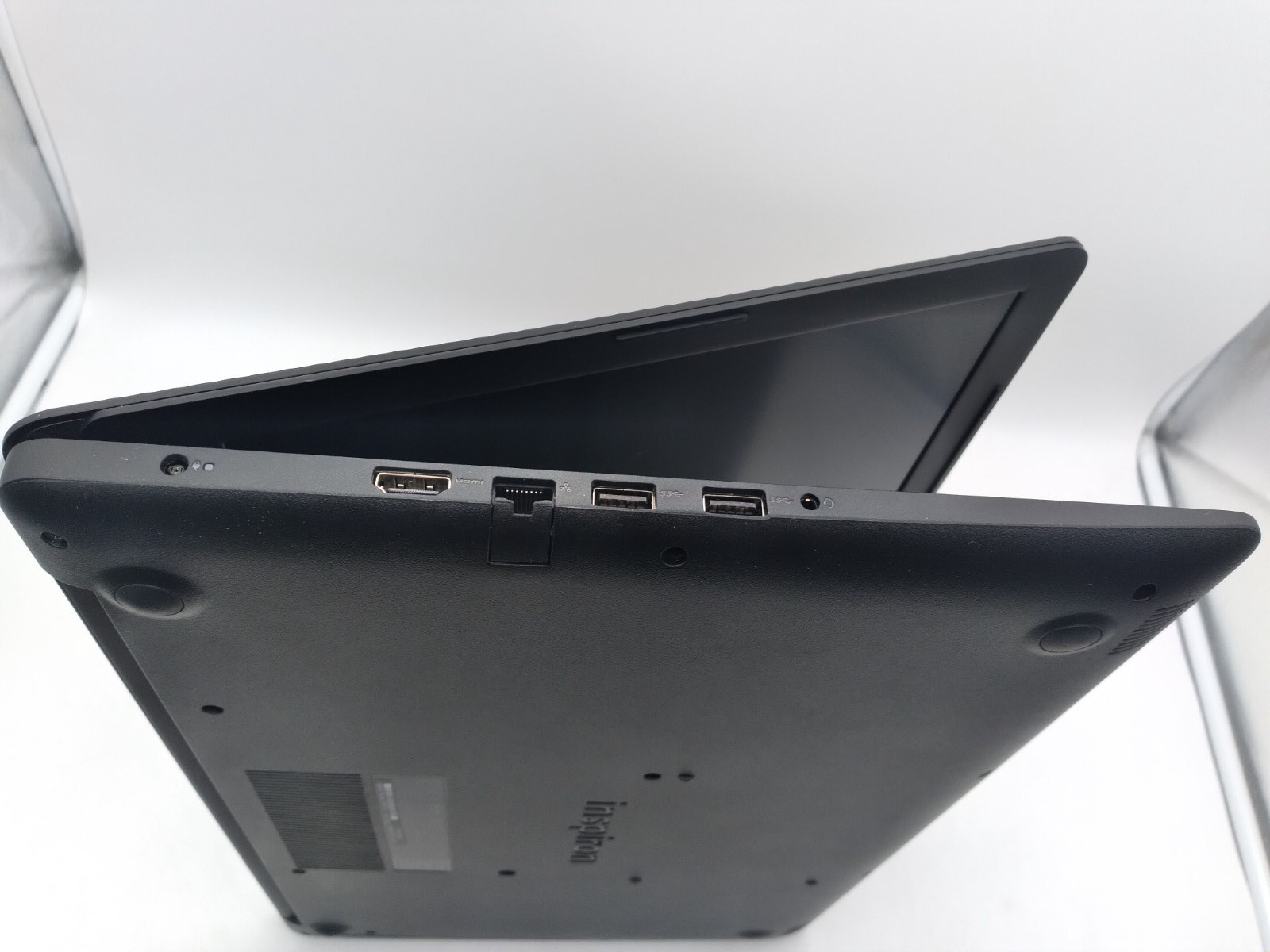 Dell Inspiron 3793 i5-1035G1 @ 1GHz 16GB RAM 1TB HDD + 512GB SSD Win11Home