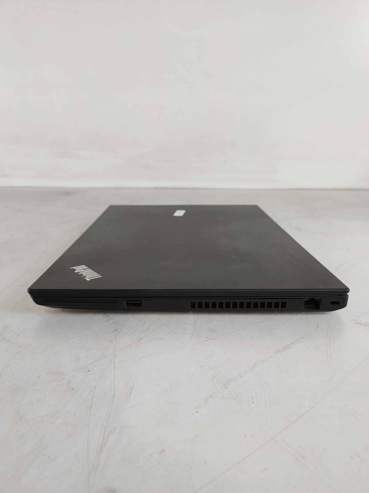 Lenovo ThinkPad T590 Core i5-8265U 1.60 GHz 8 GB DDR4 No HDD