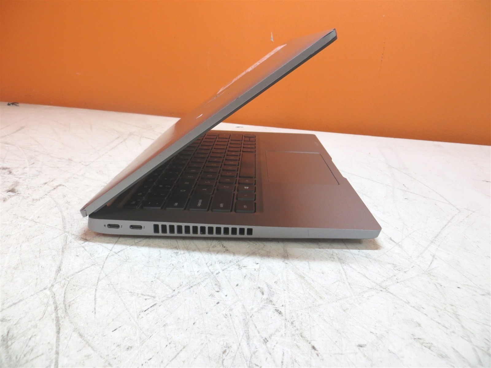 Scratched LCD Dell Latitude 5420 Laptop Intel i5-1135G7 2.4GHz 8GB 256GB SSD