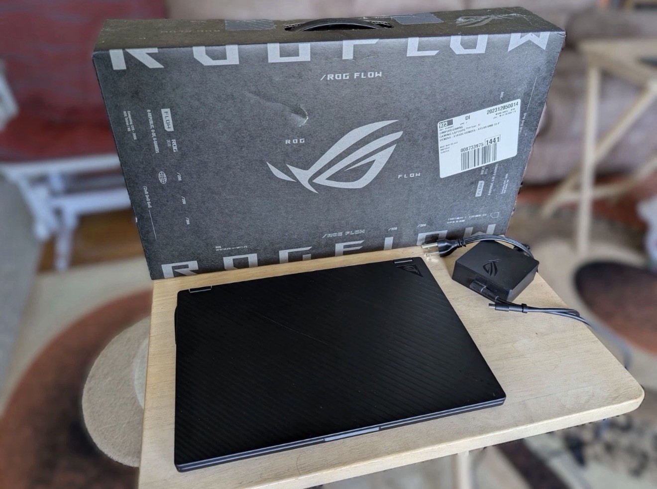 Asus ROG Flow X13 13.4 FHD+ TOUCH Ryzen 9 7940HS 16GB-RAM 512GB-SSD