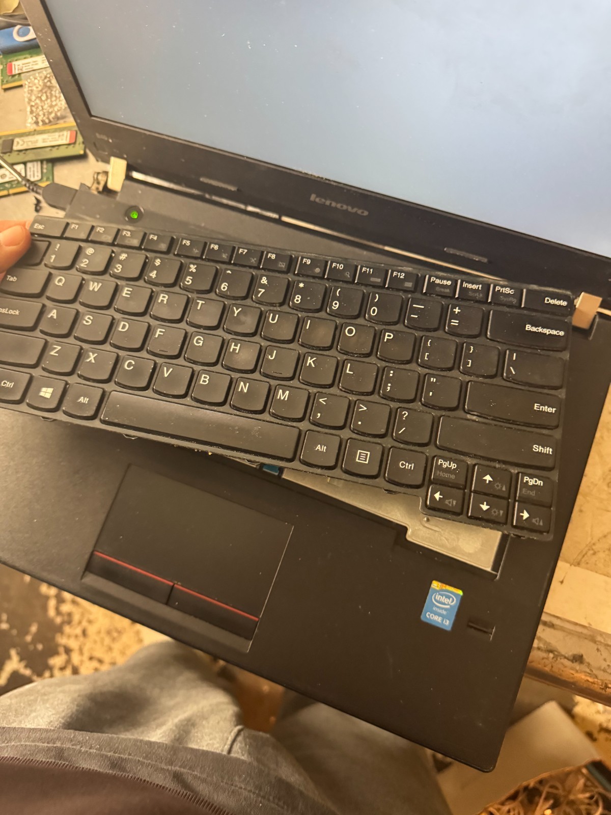 Lenovo ThinkPad E40 i3 4th Gen Boots Missing Bottom Cover Keyboard Issue Parts
