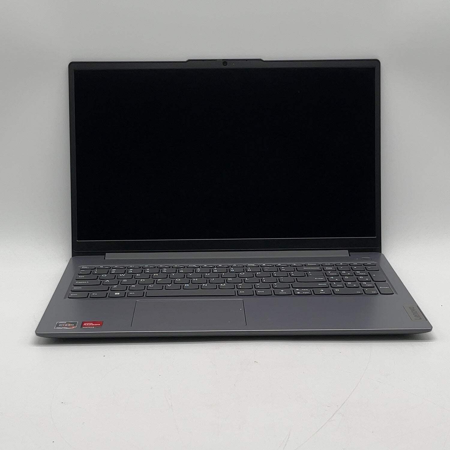 Lenovo IdeaPad Slim 3 15ABR8 15.6″ Ryzen 7 5825U 2.0GHz 16GB RAM 512GB SSD