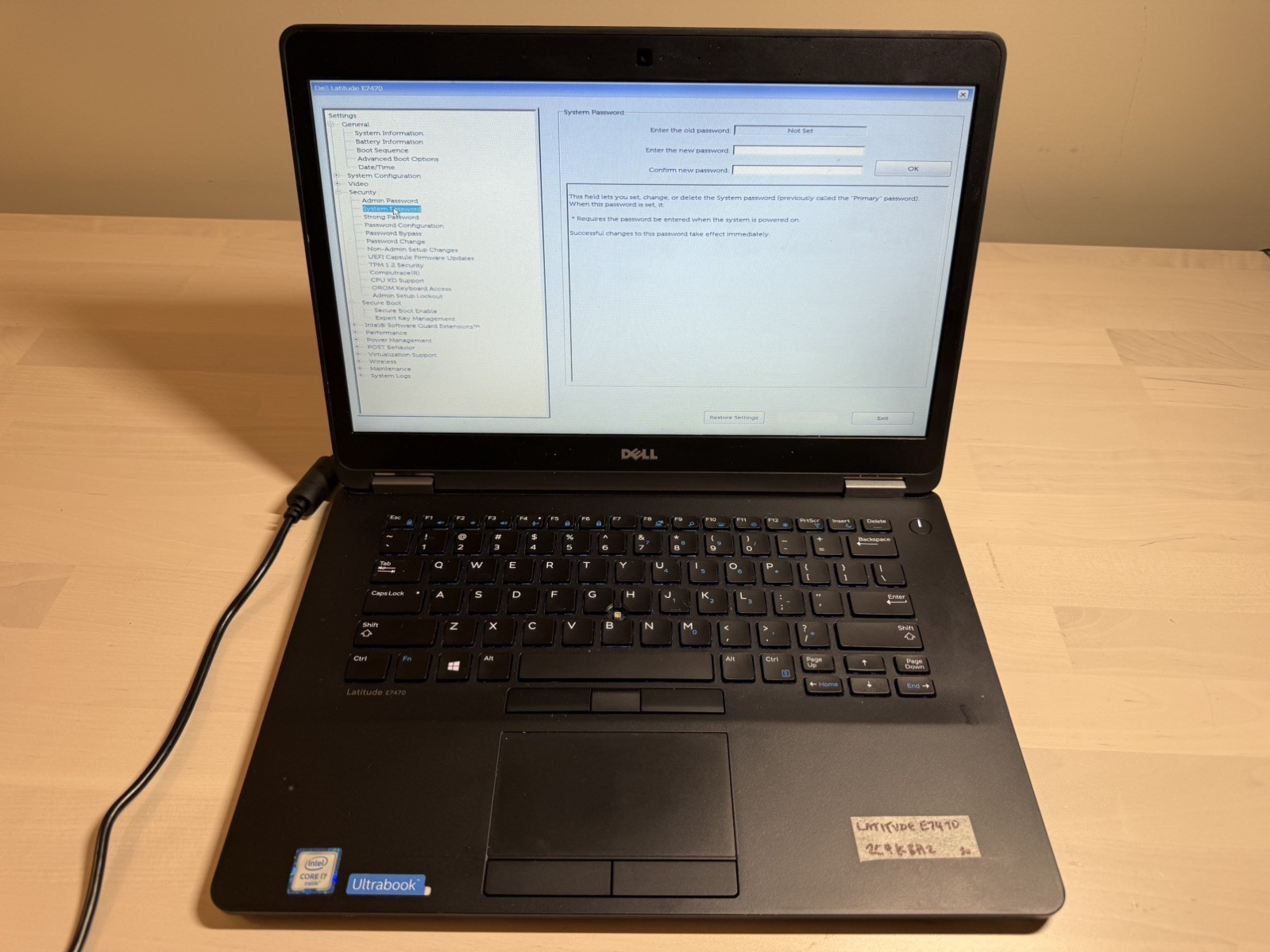 Dell Latitude E7470 Laptop Intel Core i7 6th Gen No HD/OS/AC Adapter
