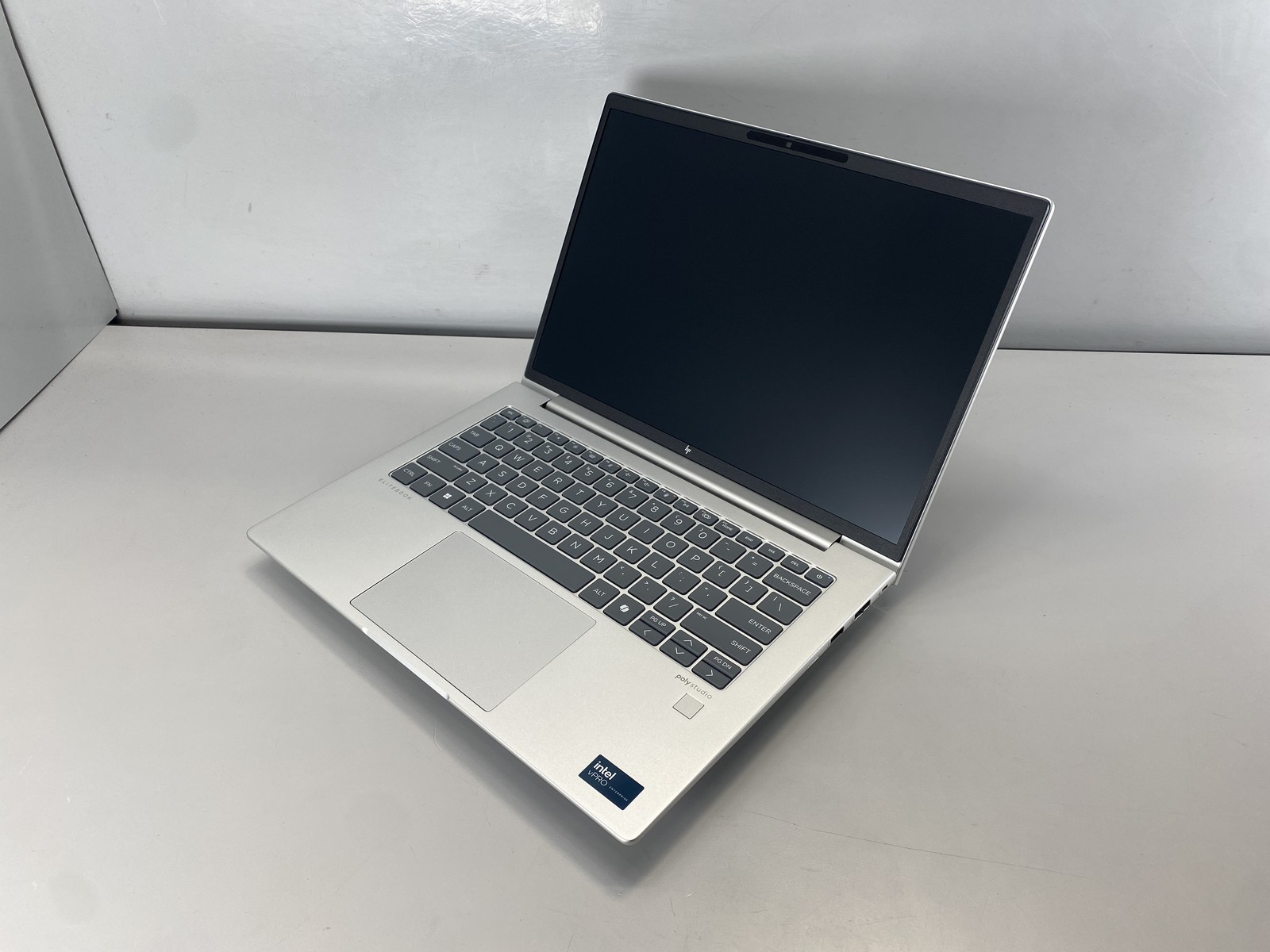 HP Laptop EliteBook 640 14 G11 14″ Intel Core Ultra 5 135U 256GB – Silver