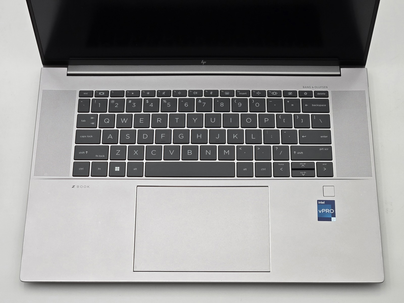 HP ZBook Studio G10 16″ UHD+ 4K+ 13TH I7-13800H 512GB SSD 32GB W11P RTX A1000