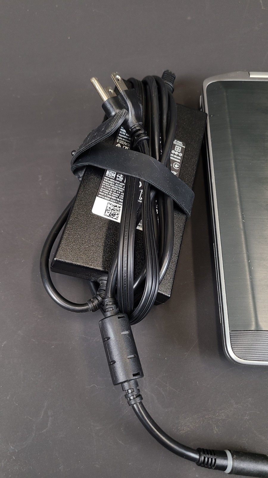 Dell Latitude E6420 i5 8GB RAM 500GB HDD Win 10 Pro PARTS Sticky Deck