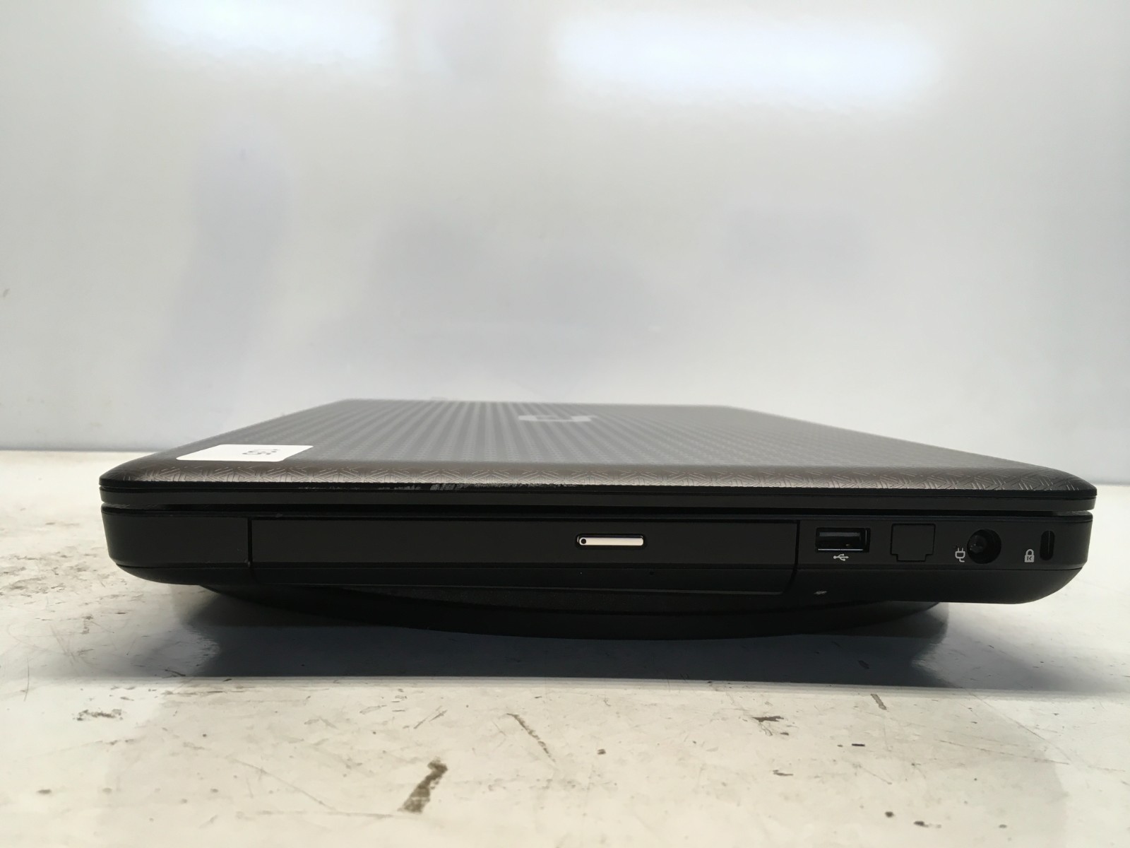 Compaq Presario CQ62-219WM Intel Celeron 900 2.2GHz 2 GB NO HDD