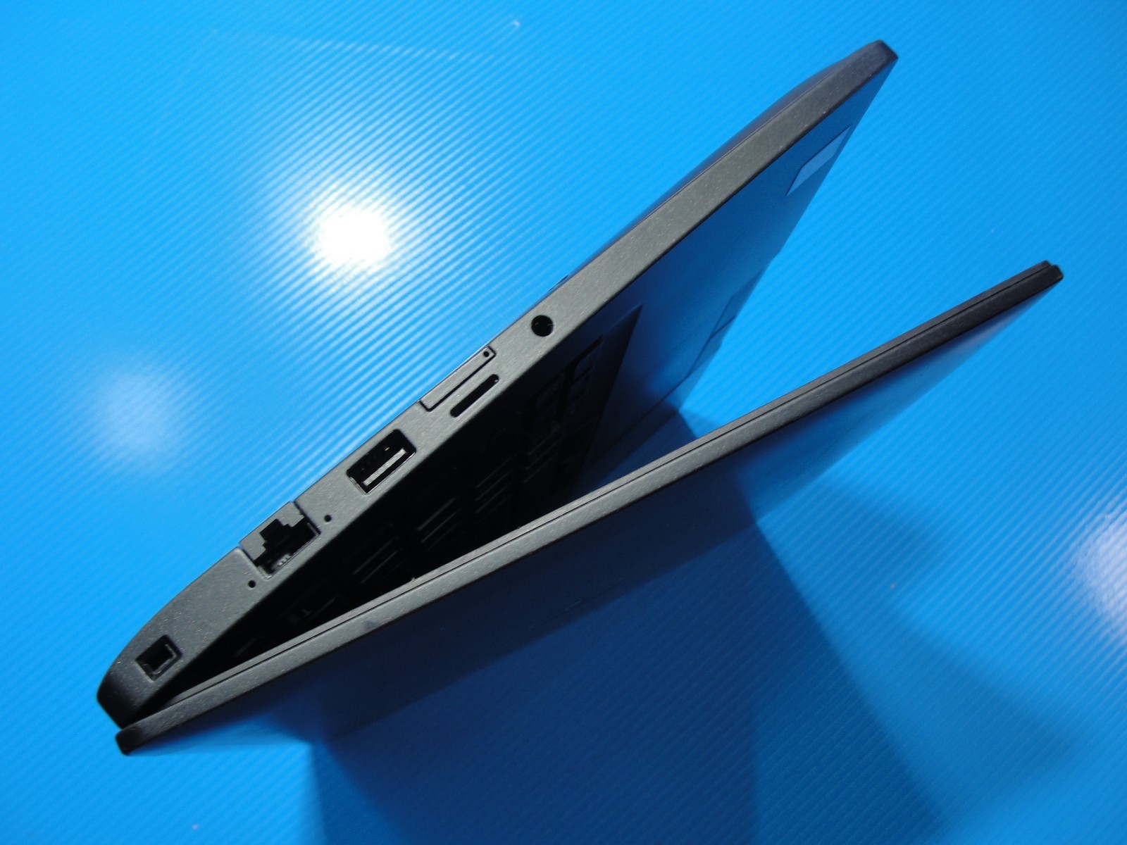 Dell Latitude 7490 14”FHD Intel Core i7-8650U 1.90GHz 8GB RAM 512GB SSD +PA