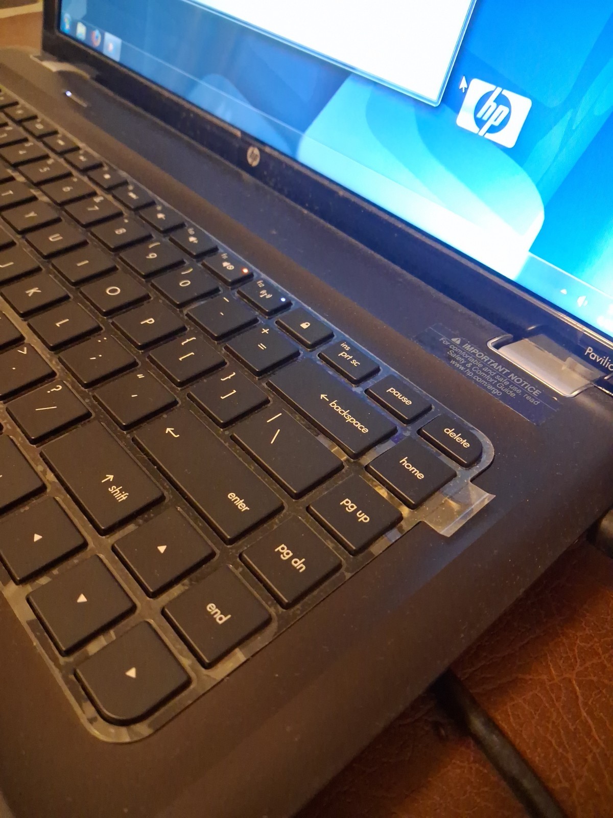 HP Pavilion g6 Notebook AMD Vision Windows 7 15.6 in Black Built-in Webcam