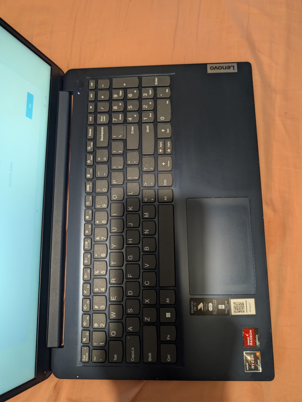 Lenovo IdeaPad 1 15AMN7 – Type 82VG – 128 GB Storage, 4 GB RAM