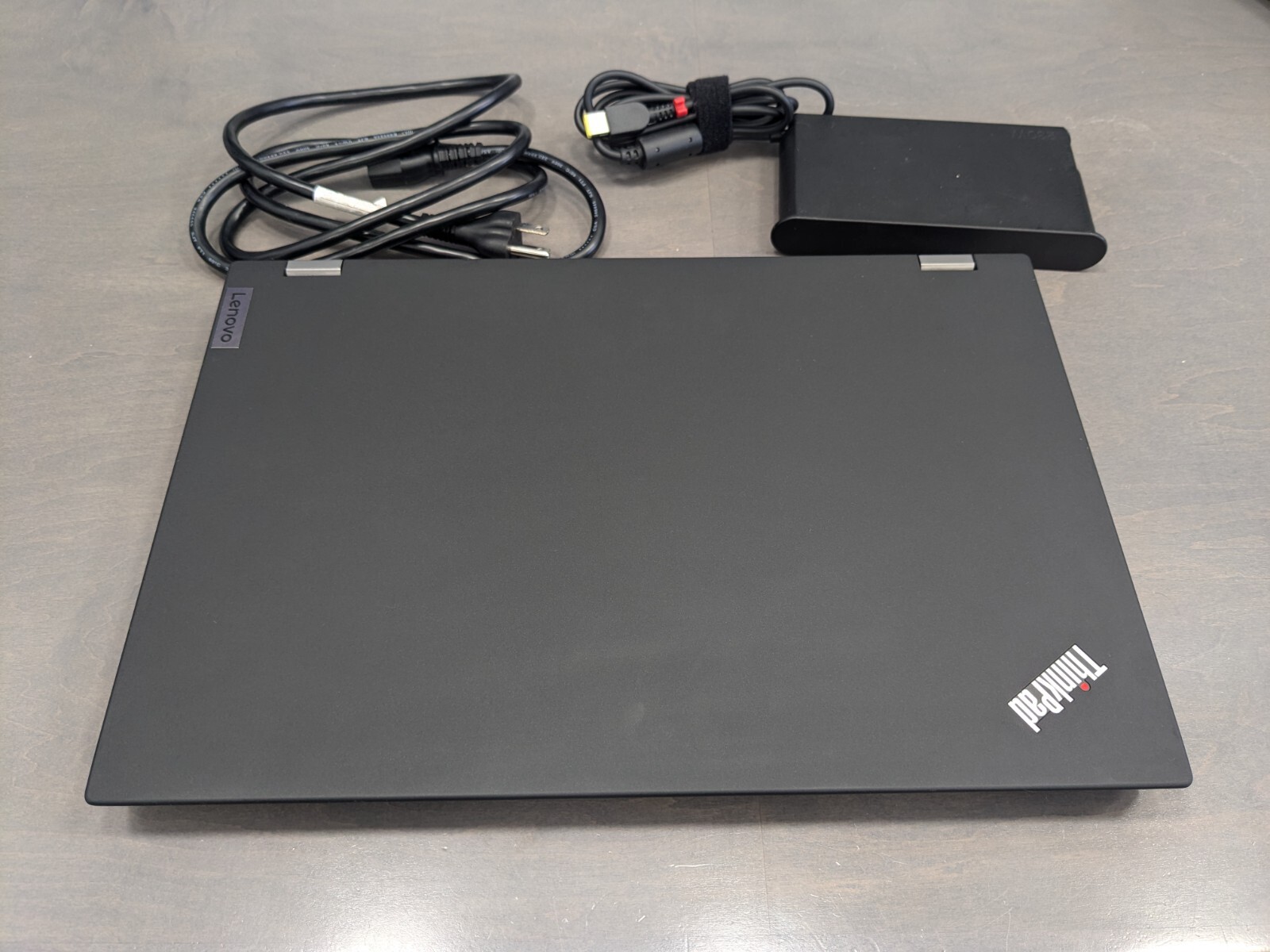 Lenovo ThinkPad T15g – Intel i7-10875H 2.3GHz 8C, 32GB DDR4, 1TB SSD, GeForce