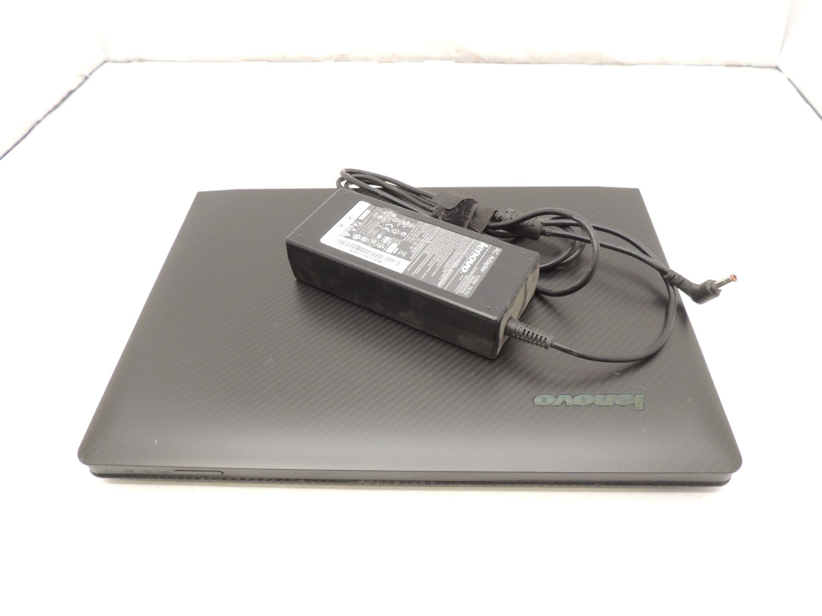 Lenovo Y410P i7 4700MQ 16GB 480GB Geforce 750M DVDRW Complete Laptop No OS