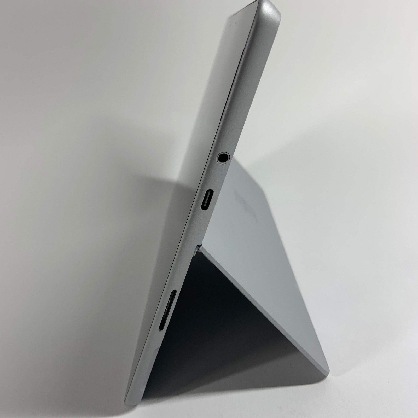 Microsoft Surface Pro 3 1901 Pentium Gold 6500Y 1.9GHz 8GB RAM 128GB SSD