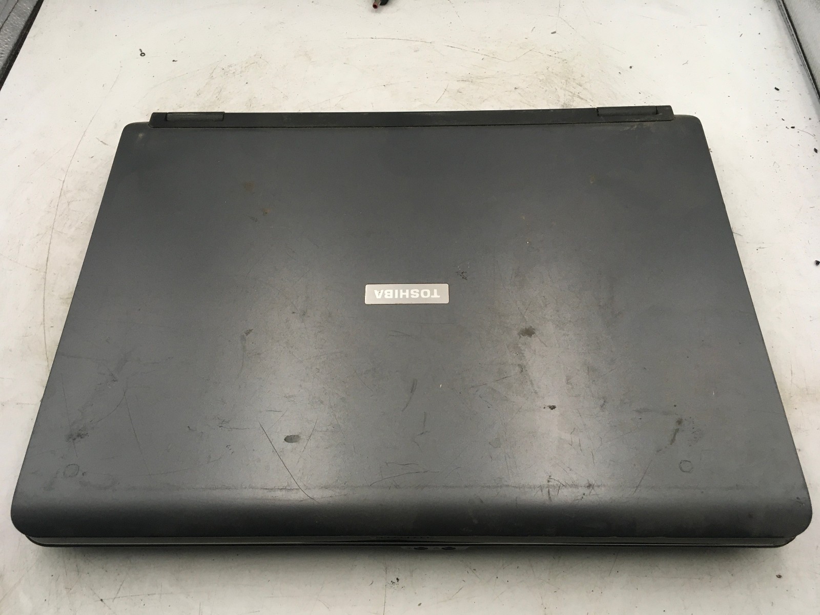 TOSHIBA SATELLITE A105 S4054 – FOR PARTS – INTEL CENTRINO – 512MB RAM – READ -BB