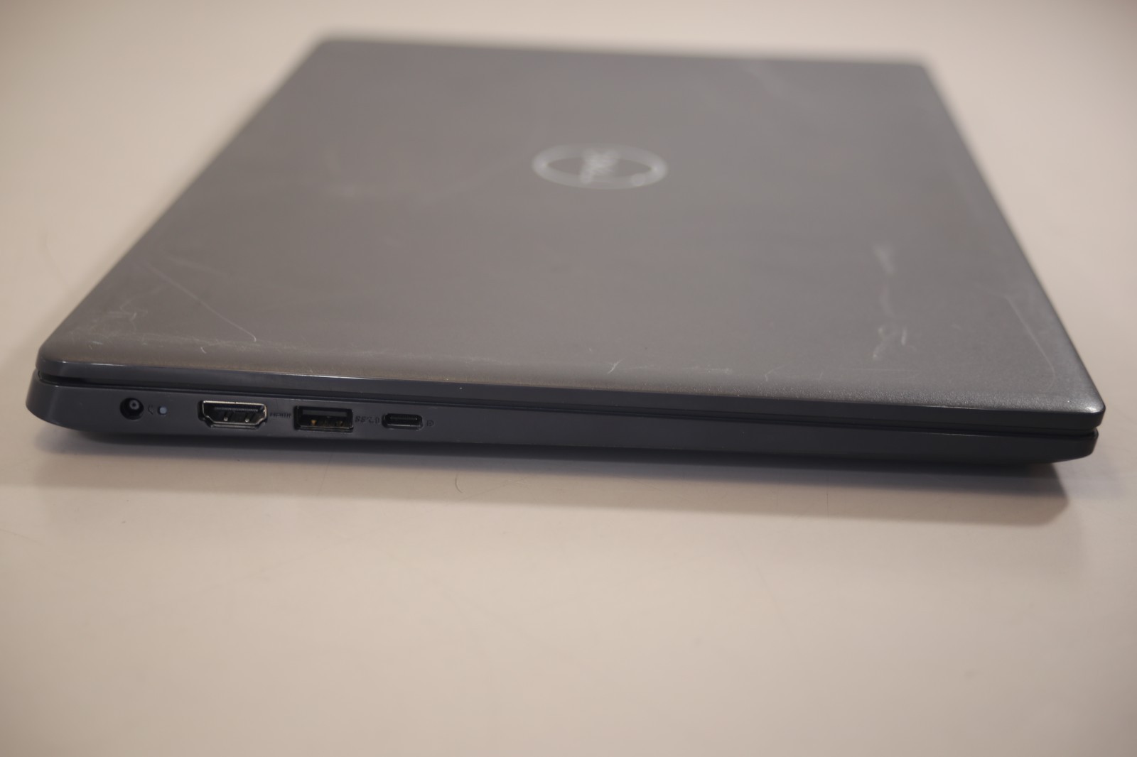 Dell Latitude 3510 | 15.6″ | i7-10510U 1.80GHz | 16GB RAM 256GB SSD | WIN 11 PRO