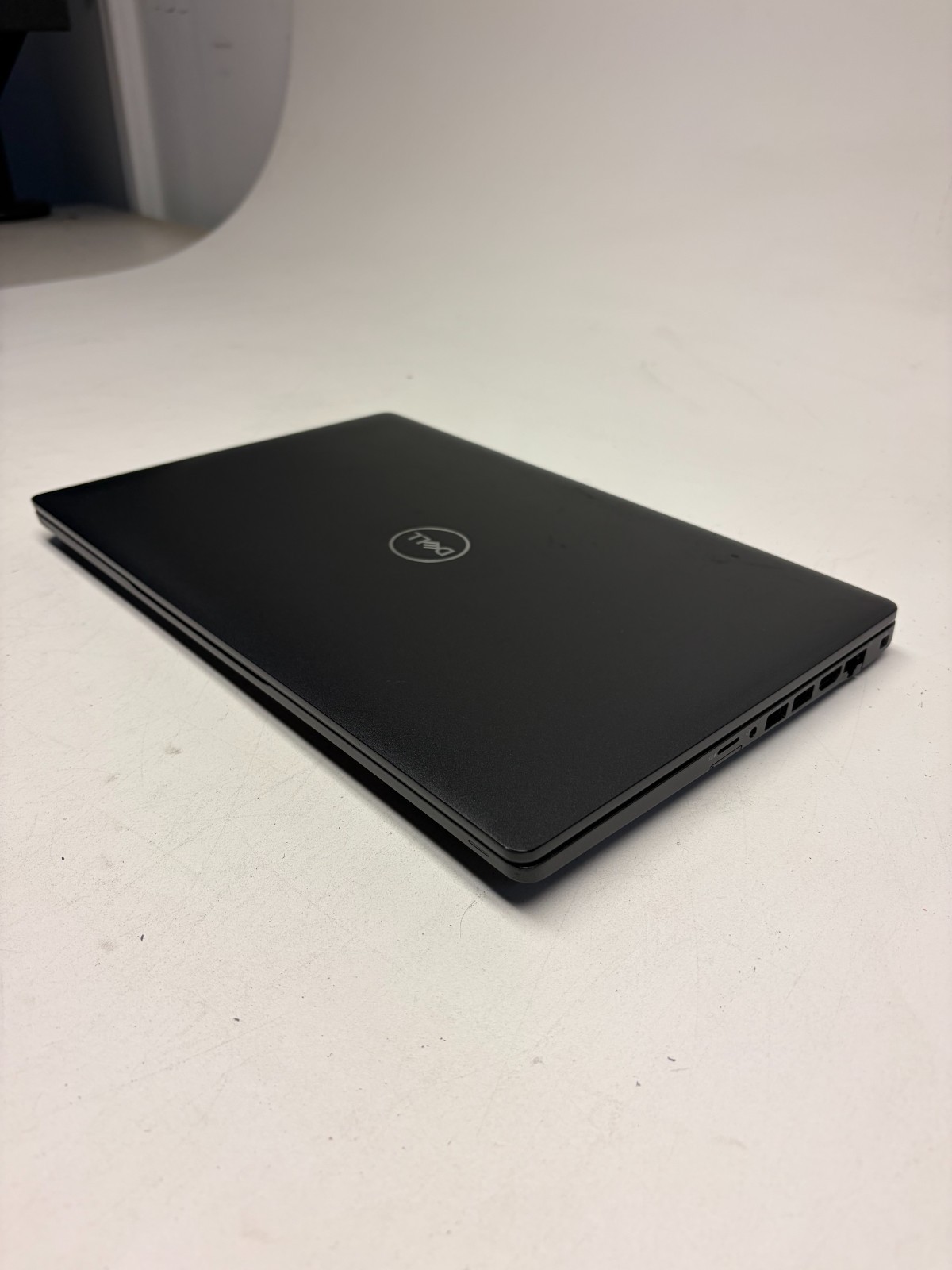 Dell Latitude 5400 w/ Power Supply