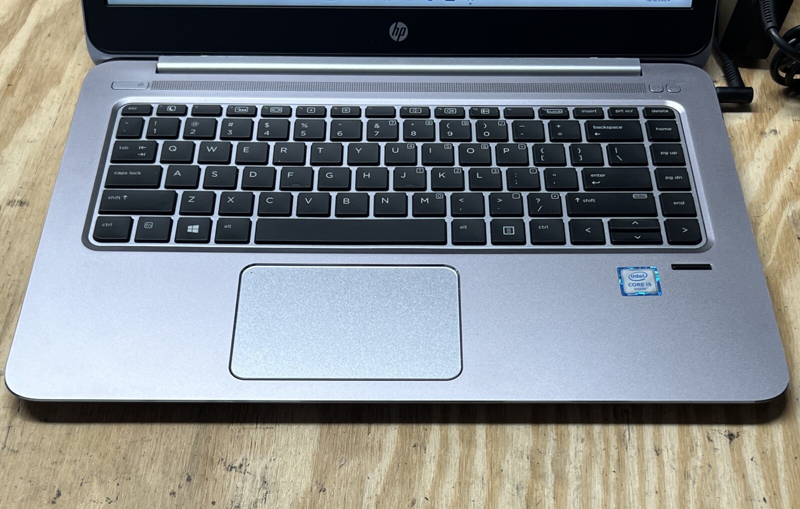 HP EliteBook Folio 1040 G3 14″ i5-6200U 2.30GHz 8GB 512GB Win11 Pro