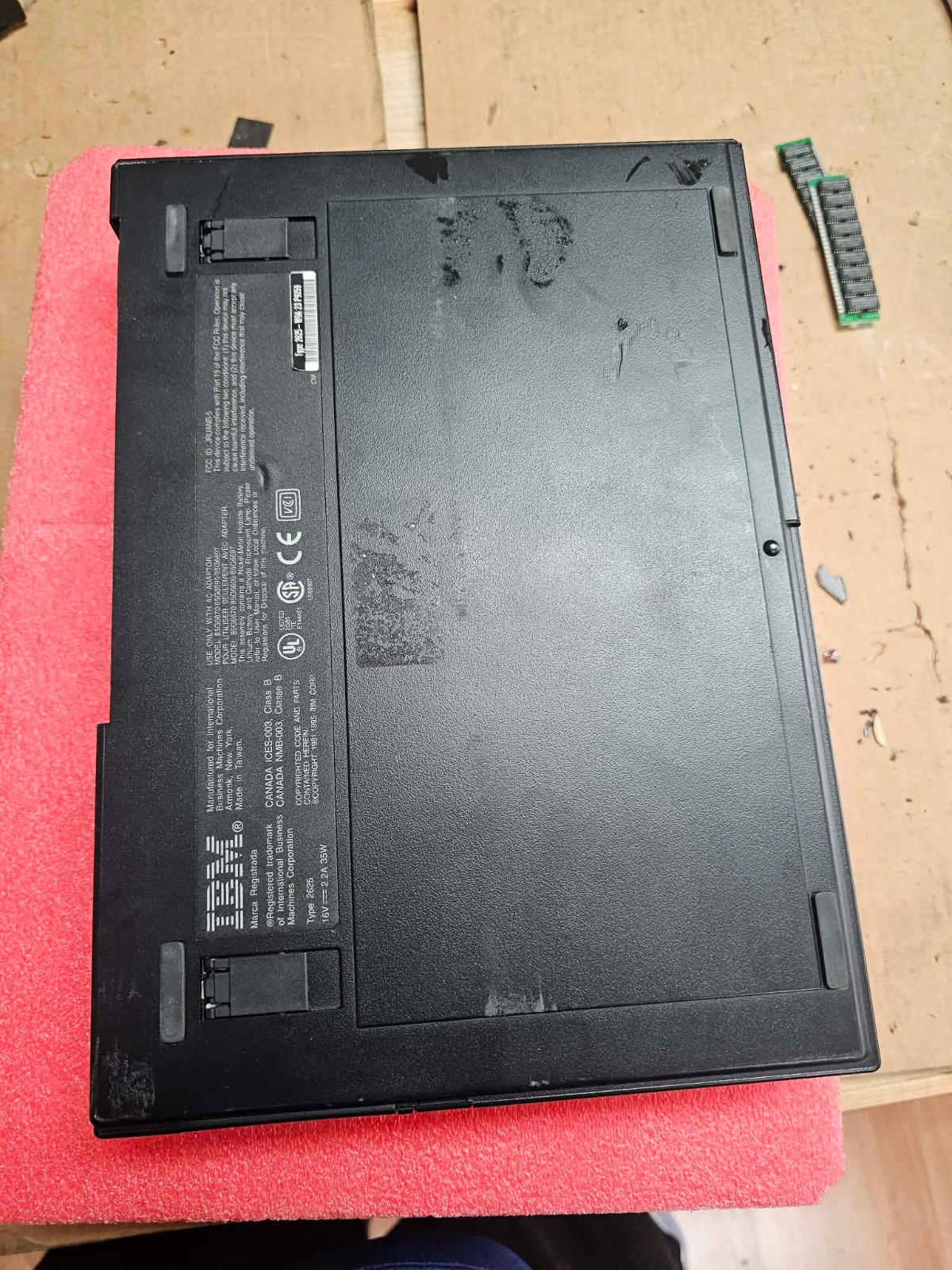 Retro IBM Thinkpad 365E Intel Pentium Laptop Notebook Clean Tested Powers/Posts