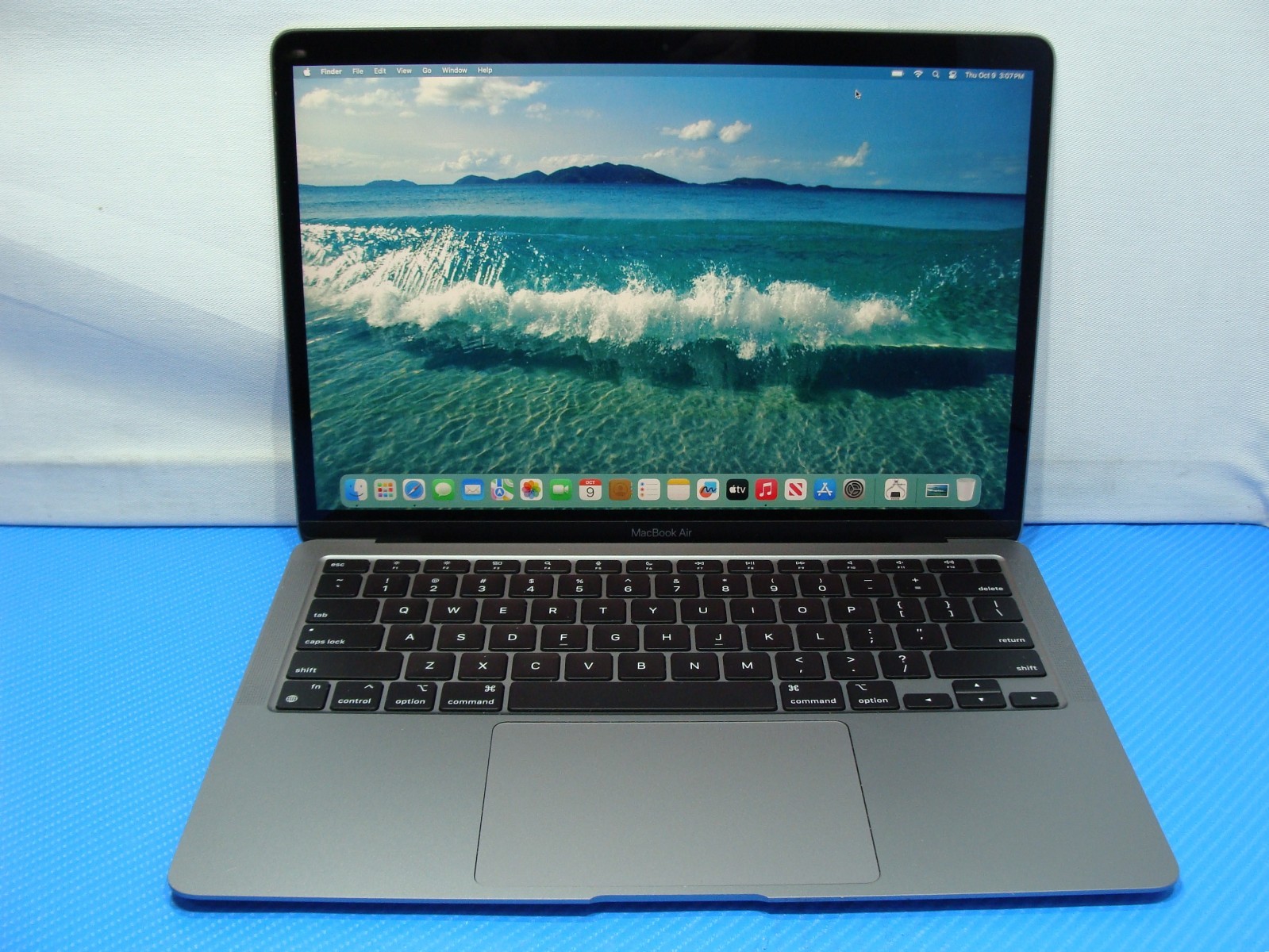 Apple MacBook Air A2337 13.3″ M1 2020 8CPU/7GPU 8GB 256GB OS Sequoia space gray