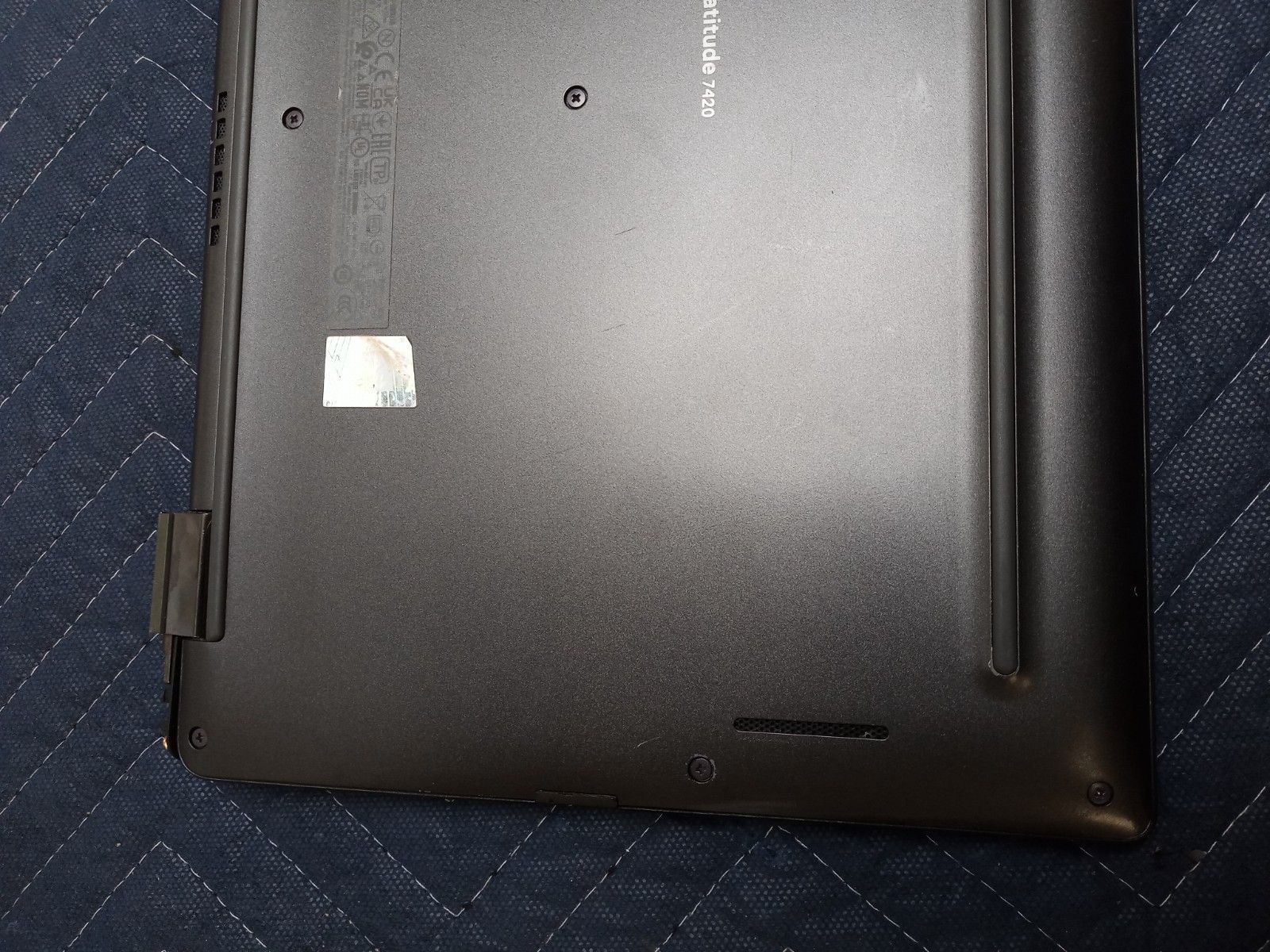 Dell Latitude 7420 | i5-1145G7@2.6GHZ | 16GB RAM | BROKEN SCREEN & HINGE | READ