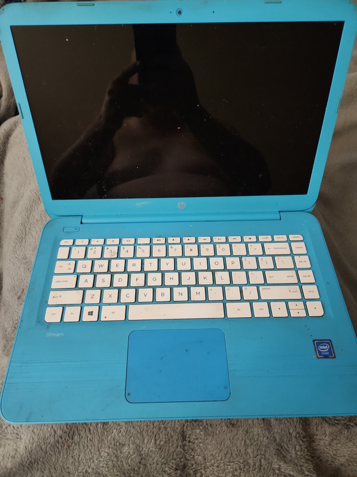 HP Stream 11. 11.6″ Laptop – Parts Or REPAIR Only As Is